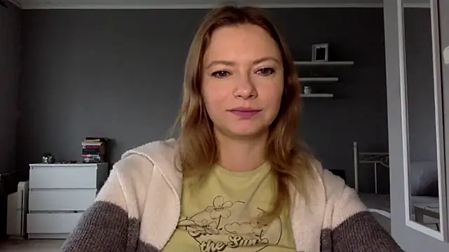 Snapshot of MillieShow chatting on 6, 10, 2025 MillieShow online show from 6, 10, 2025