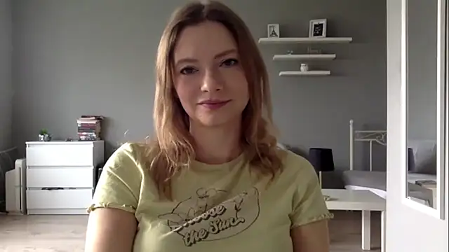 Snapshot of MillieShow chatting on 10, 10, 2025 MillieShow online show from 10, 10, 2025