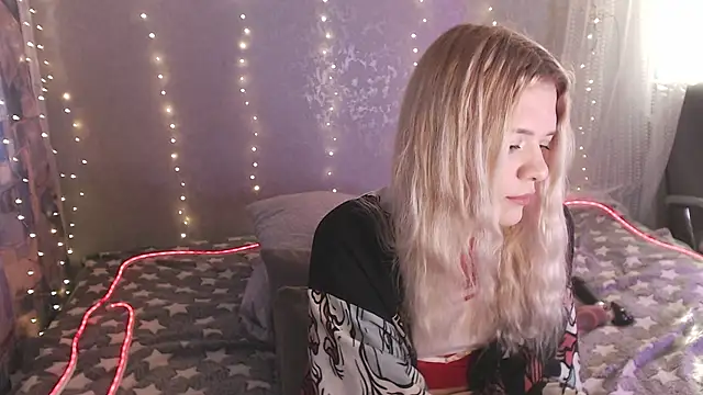 Snapshot of Your_Horny_Friends chatting on 10, 3, 2026 Your Horny Friends online show from 10, 3, 2026