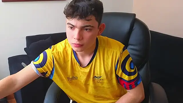 lukeboyce33 online show from 23, 9, 2025