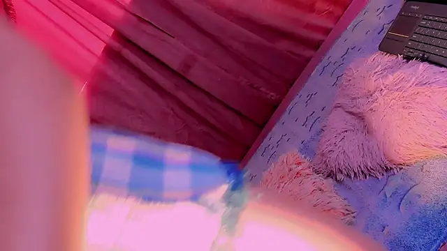 Snapshot of Mariana-ofc chatting on 24, 9, 2025 Mariana-ofc online show from 24, 9, 2025