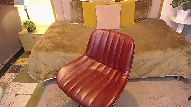 ailyn maury online show from 23, 4, 2026