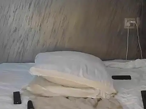 Hotytoty26 online show from 7, 10, 2025