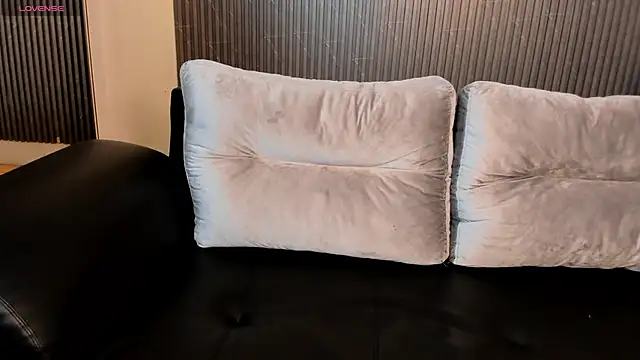 Saray Millerr online show from 14, 3, 2025