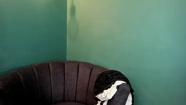 Alice 26  online show from 20, 10, 2025