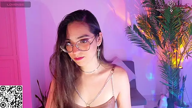 Emmi Roberts online show from 15, 7, 2026