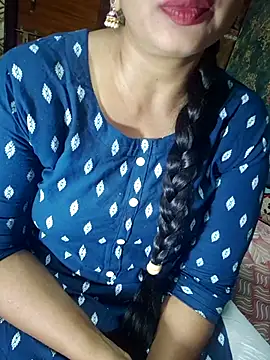 Snapshot of Shalini_telugu09 chatting on 7, 5, 2026 Shalini telugu09 online show from 7, 5, 2026