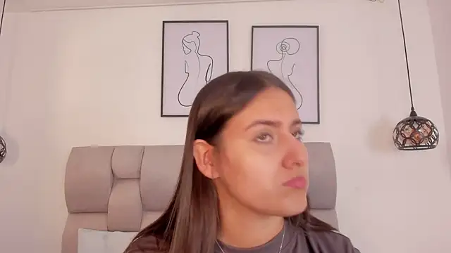 Hanna Evans   online show from 17, 10, 2025