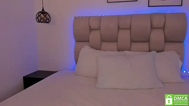 Hanna Evans   online show from 21, 4, 2026