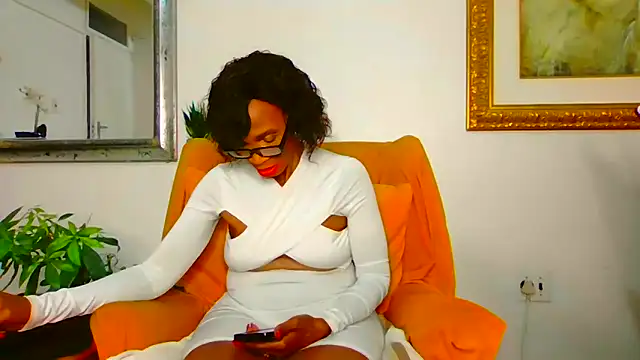 ModelZoee online show from 24, 4, 2026