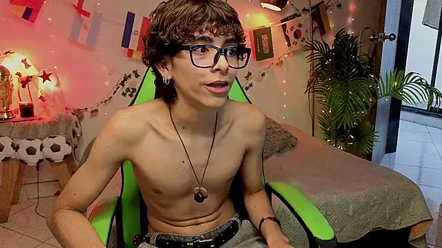 Snapshot of Matty_Sparkk chatting on 16, 7, 2026 Matty Sparkk online show from 16, 7, 2026