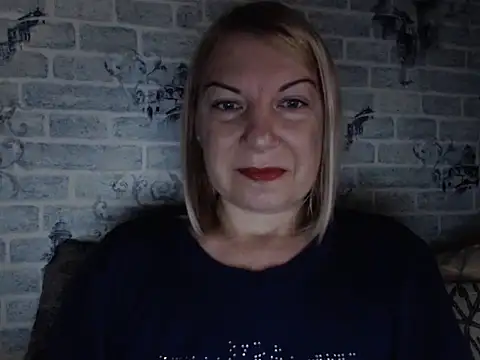 Lillia Ray online show from 10, 10, 2025