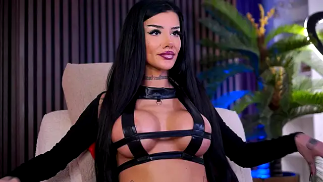 ChicaOra online show from 21, 11, 2025