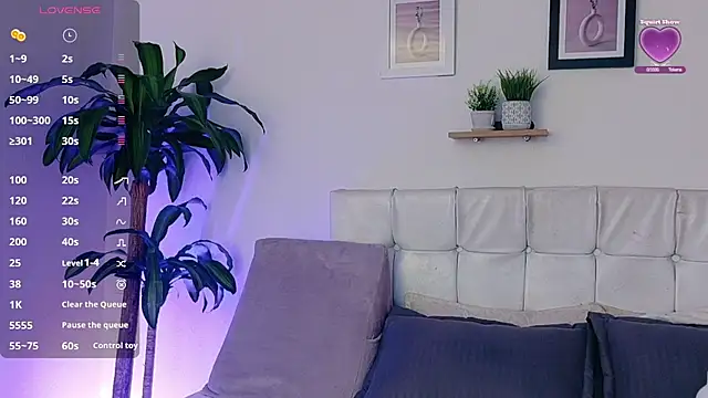 Snapshot of YuliethPetite chatting on 30, 9, 2025 YuliethPetite online show from 30, 9, 2025