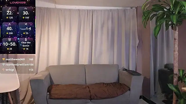 Snapshot of YuliethPetite chatting on 10, 2, 2026 YuliethPetite online show from 10, 2, 2026