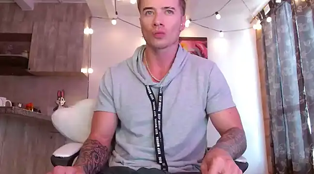 Ryannblue07 online show from 16, 3, 2025