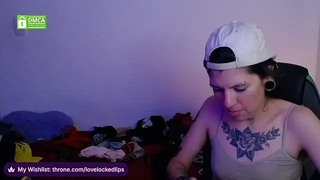 lovelockedlips online show from 2, 4, 2026