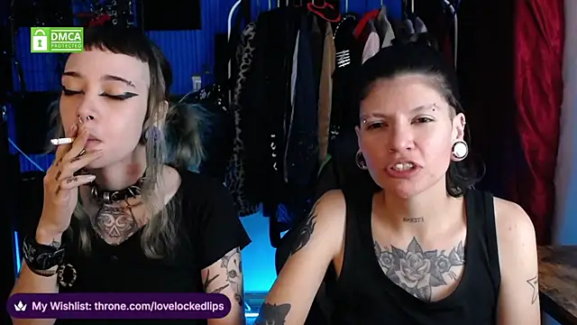 Snapshot of lovelockedlips chatting on 4, 6, 2026 lovelockedlips online show from 4, 6, 2026