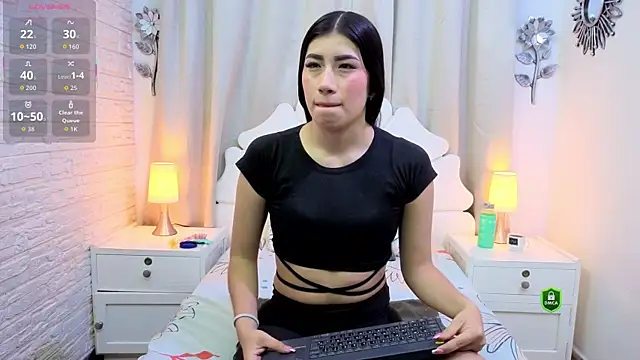 Lili Opal online show from 13, 2, 2026