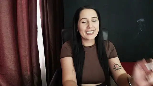 missdyaa online show from 5, 10, 2025