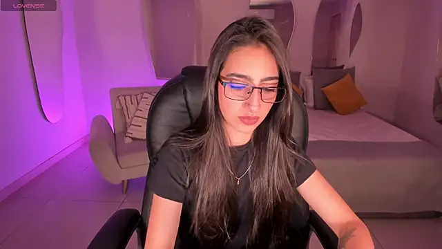 LarisaSmirnov online show from 1, 12, 2025