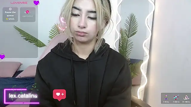 Malory tay1 online show from 21, 9, 2025