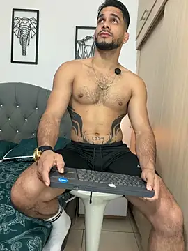 Maximiliano ford online show from 4, 5, 2026