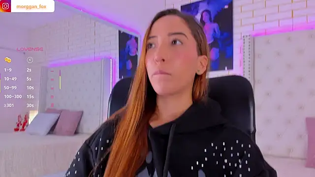 Morggan Fox  online show from 15, 4, 2026