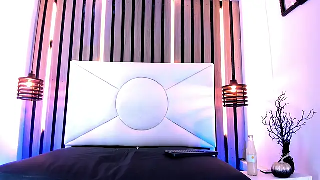 Jhojan twink online show from 21, 10, 2025