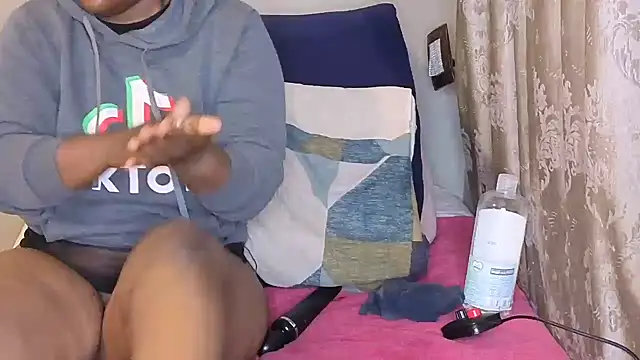 spicybootie online show from 7, 7, 2026