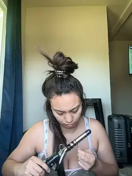 hoesluvcedes online show from 3, 6, 2026