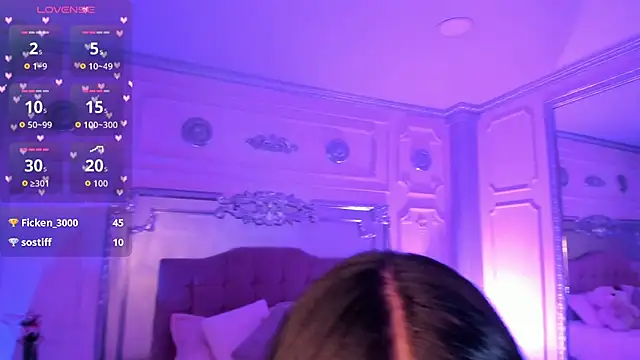 KatianPierce online show from 8, 4, 2026