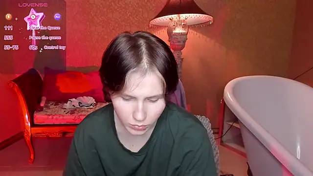 Snapshot of Tara_Lawson chatting on 30, 11, 2025 Tara Lawson online show from 30, 11, 2025