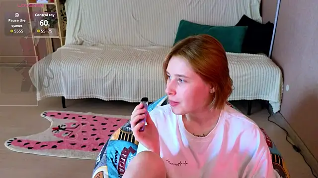 Snapshot of Tara_Lawson chatting on 25, 5, 2026 Tara Lawson online show from 25, 5, 2026