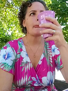 emiliemilf online show from 21, 4, 2026