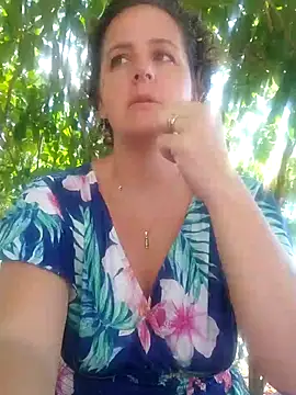 emiliemilf online show from 22, 4, 2026