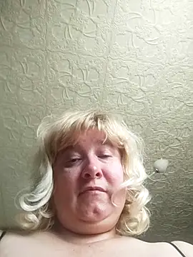 Snapshot of MerellinFicus chatting on 9, 6, 2026 MerellinFicus online show from 9, 6, 2026
