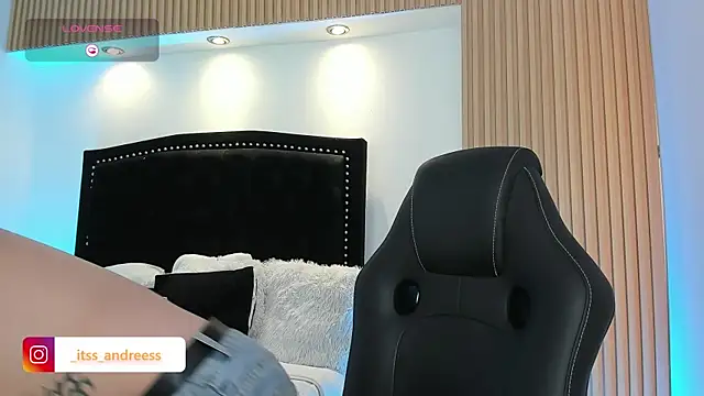 LiamWildx20 online show from 19, 7, 2026