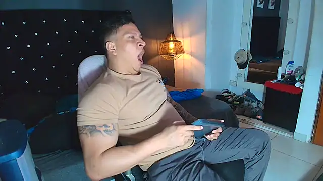 ethan dalton  online show from 15, 12, 2025