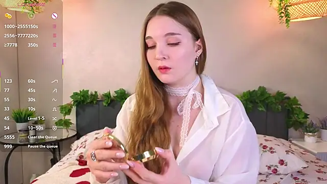 ConstanceHelms online show from 28, 11, 2025