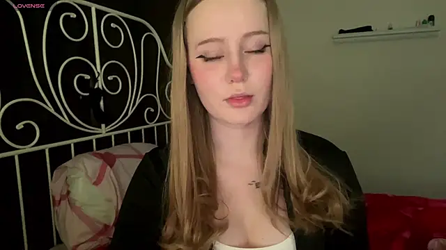 LolyaMin online show from 26, 4, 2026