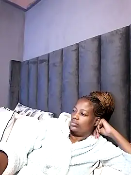 sexylira online show from 2, 10, 2025