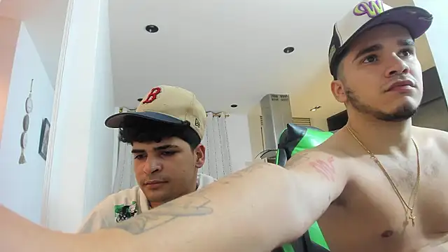 Snapshot of 317894 chatting on 17, 3, 2026 317894 online show from 17, 3, 2026