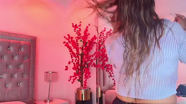 Lia adamsss online show from 12, 4, 2026