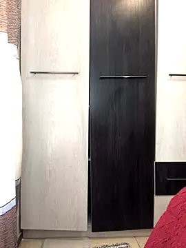 Elonelo online show from 12, 9, 2025