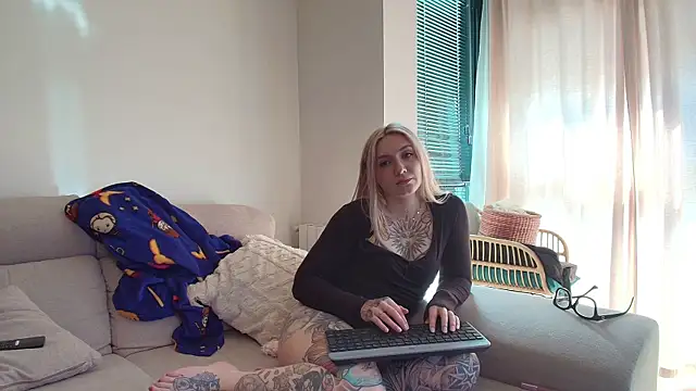 tattoobbgirl online show from 6, 6, 2026