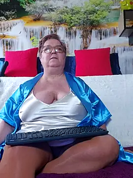 QueenPammy1 online show from 17, 11, 2025