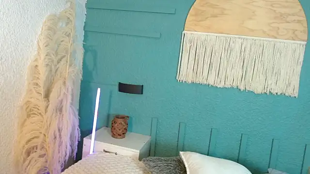 Snapshot of Parker_Lee chatting on 25, 10, 2025 Parker Lee online show from 25, 10, 2025