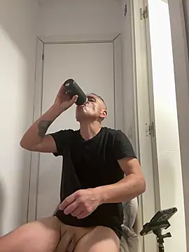 mateocali25 online show from 28, 7, 2026