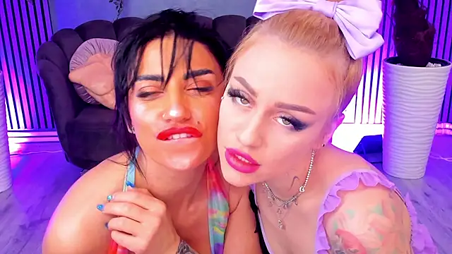 IzabelaTessa online show from 3, 4, 2026